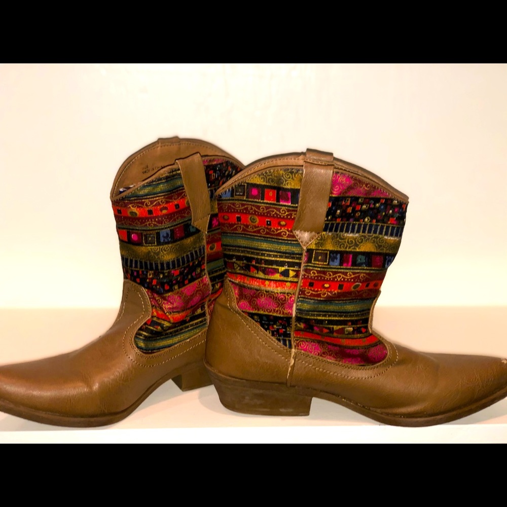 Colorful Taupe Ankle Boots